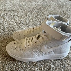 Nike Air Force 1 Ultra Flyknit Mid